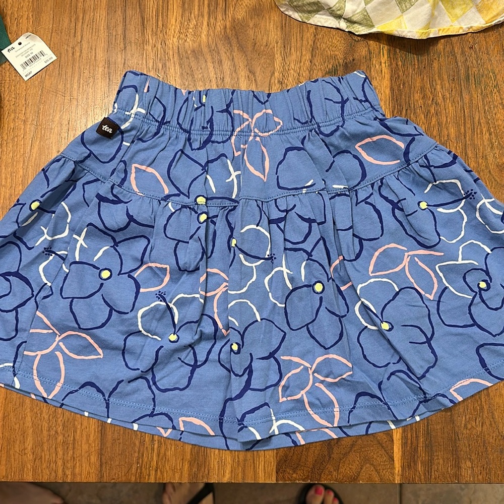 NWOT Tea Collection Floral Skirt Size 6